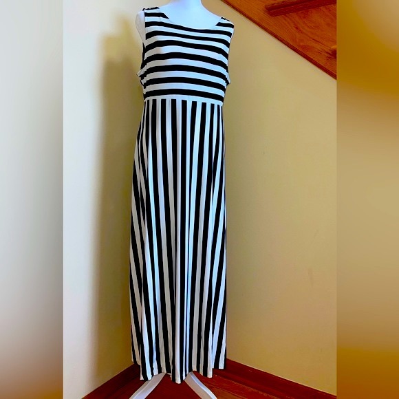 Women’s Casual High Waist Line Maxi Striped Navy White Summer Dress Size S, XXL - Picture 2 of 8
